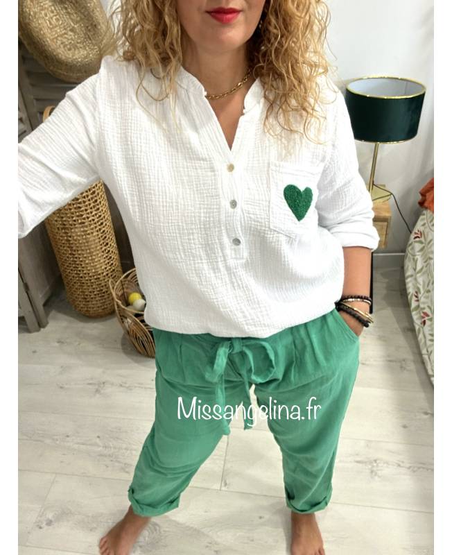 Chemise En Gaze De Coton Blanche Avec Un Coeur Brod Vert Exp Dition