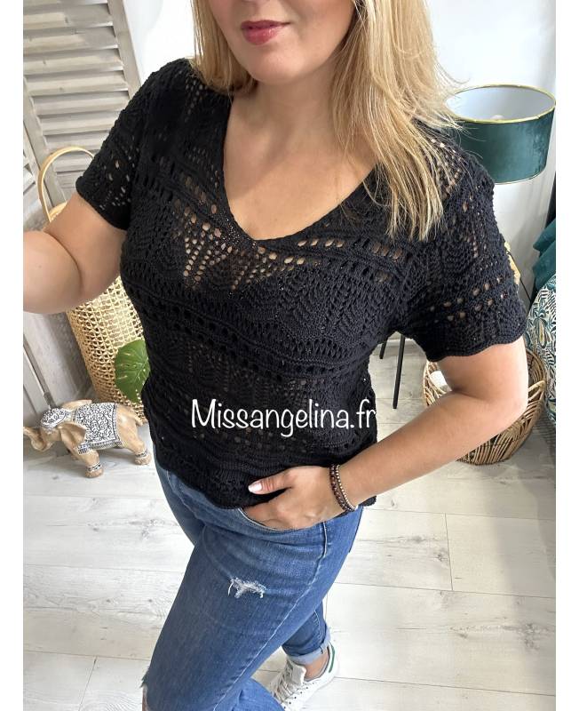 Top crochet mailles noir, col en V, manches courtes, made in italy.
