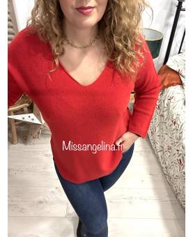 pull rouge sans couture apparentes made in italy