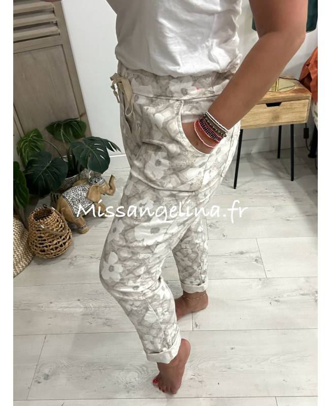 jogging made in italy motif floral dans les tons beige