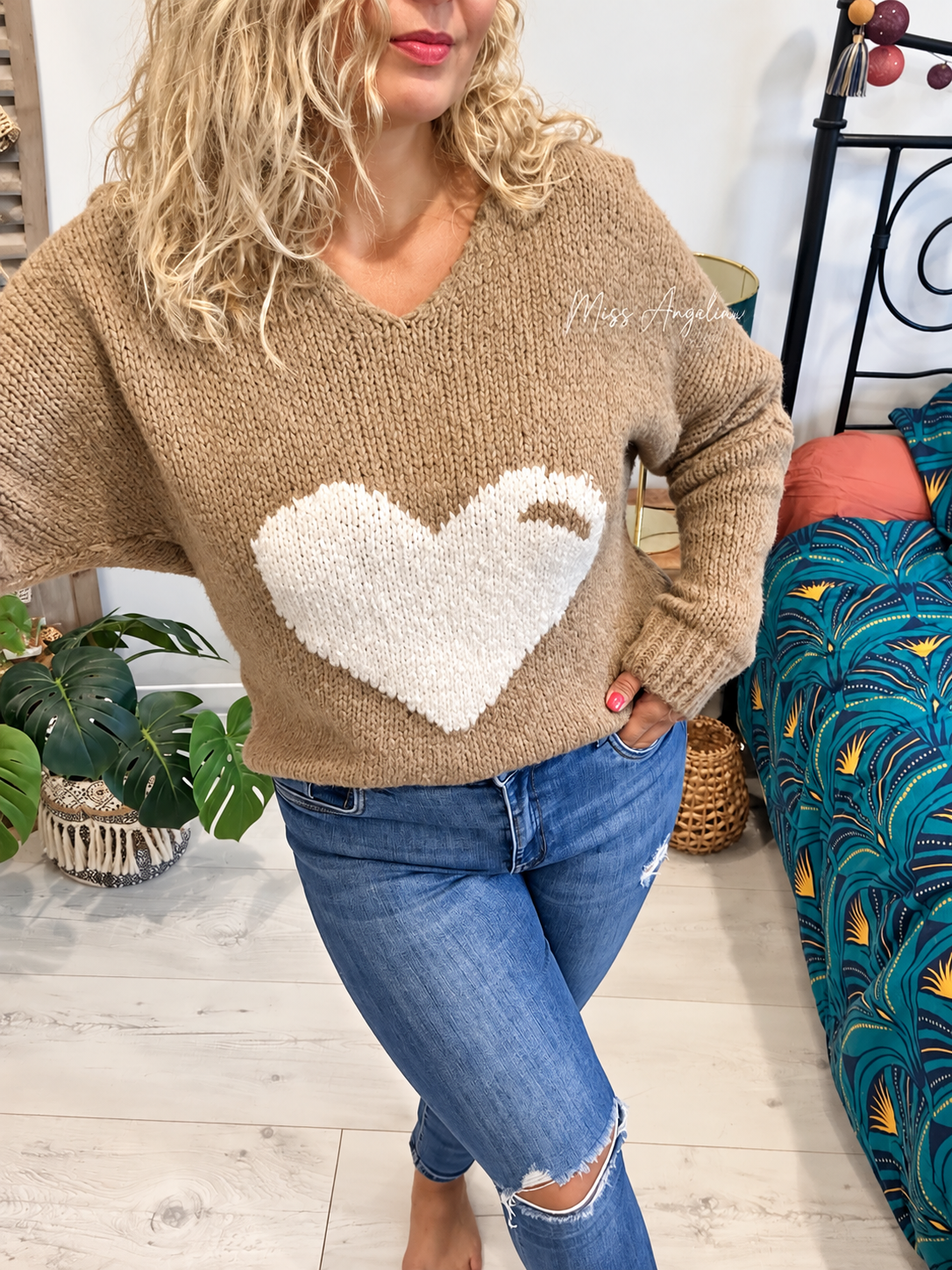 Pull oversize taupe cœur écru – Taille unique